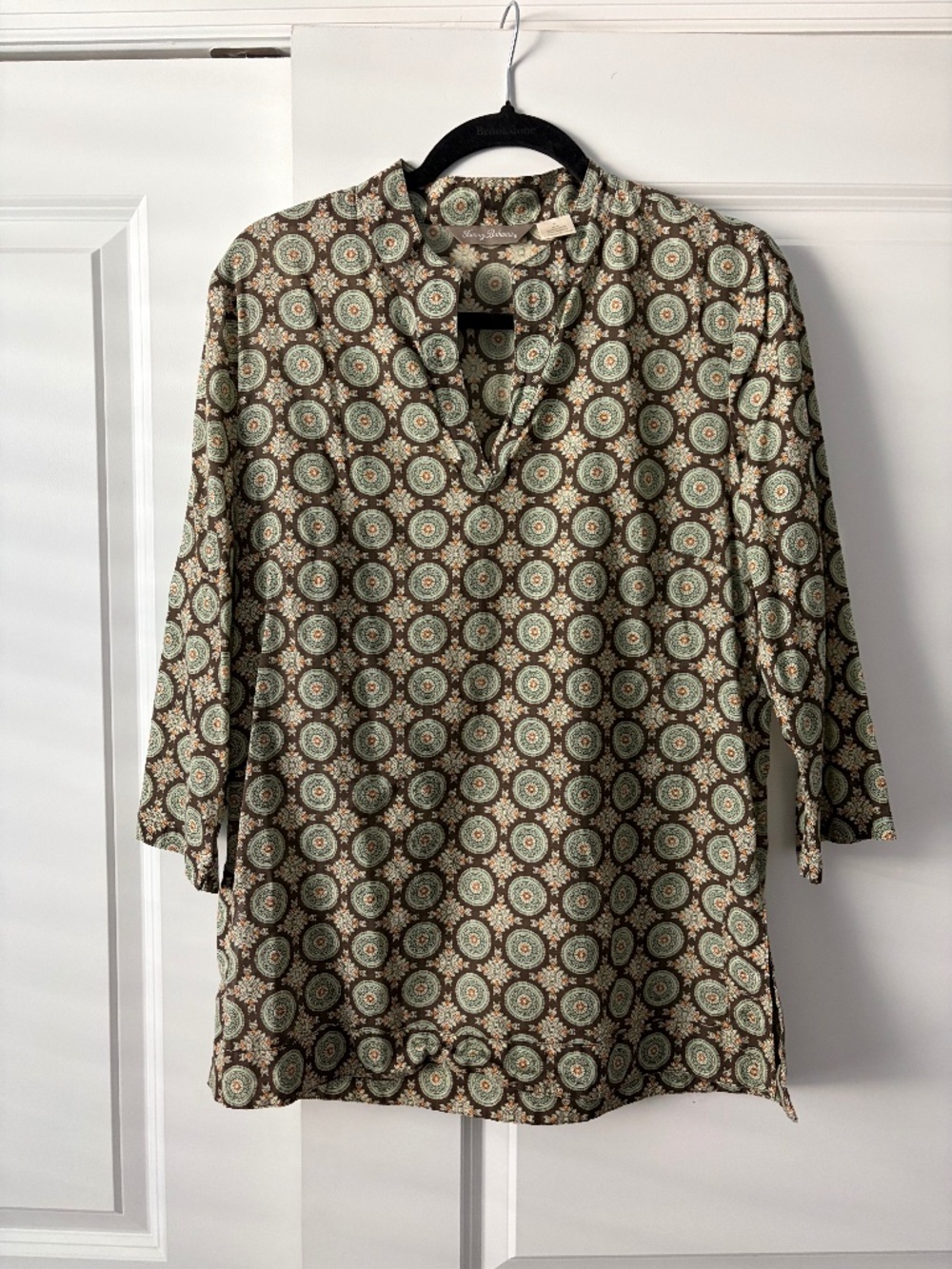 Lightweight Tommy Bahama Blouse